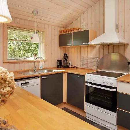 Holiday Vaeggerlose Clviii Tatil Evi Bøtø By